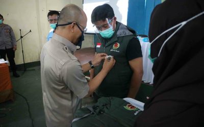 PT SMELTING HELD ENVIRONMENTAL TRAINING AND NATURAL TOURIST GUIDE “BACK TO EARTH”