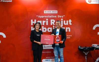 FILANTRA RAIH AWARDS DALAM ACARA HARI RAJUT KEBAIKAN AYOBANTU.COM