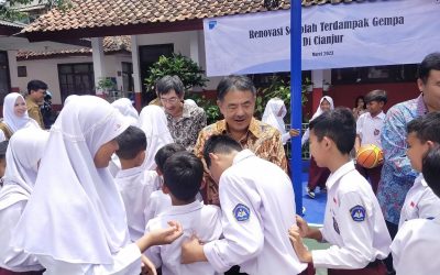 BANTU PROSES PEMULIHAN, HITACHI GROUP RENOVASI SEKOLAH TERDAMPAK GEMPA CIANJUR