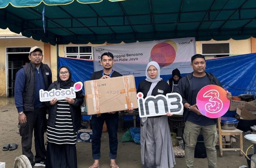 Penyediaan Akses Internet Satelit sebagai Solusi Konektivitas Darurat di Wilayah Terdampak Bencana Aceh dan Sumatera Barat