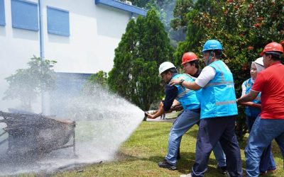 PT PLN (Persero) UPDL Bogor Gelar Sosialisasi Tanggap Darurat dan Simulasi Alat Proteksi Kebakaran dalam Rangka Bulan K3 Nasional 2026