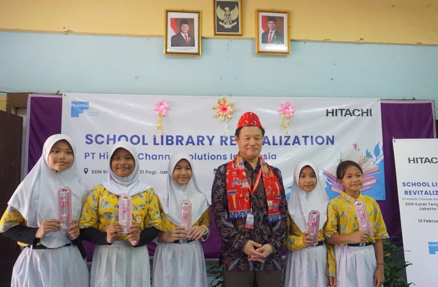 Hitachi Channel Solutions Indonesia Together with Filantra Regrow the Meaning of Learning from the Library Room