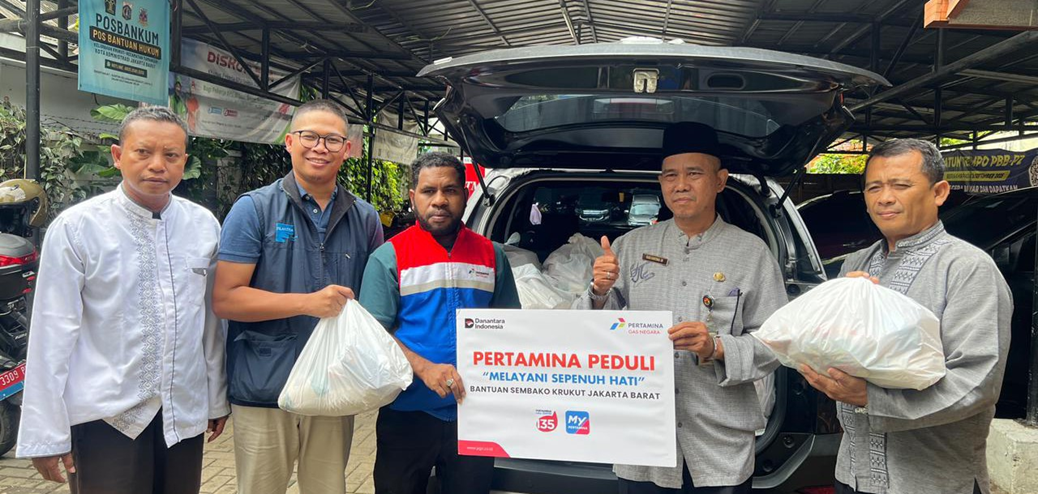 Building Social Resilience with PT Perusahaan Gas Negara Tbk and Filantra Through Food Package Distribution in Krukut West Jakarta