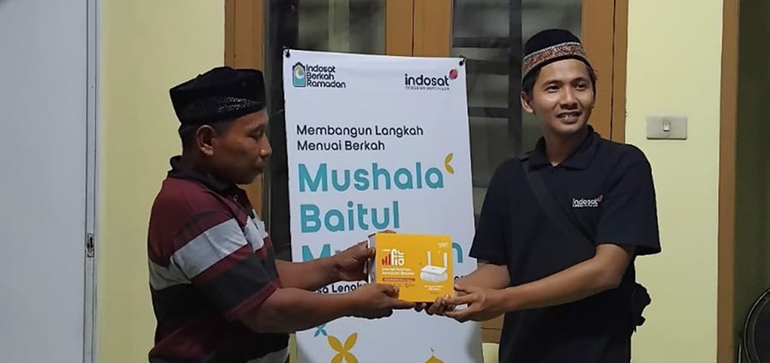 Collaboration of Indosat Ooredoo Hutchison and Filantra in Rebuilding Comfort at Surau Baitul Muhtadin Post-Disaster