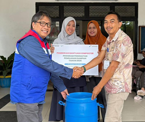 Greening Rorotan Together with PT Nusantara Regas and Filantra Through a Sustainable Waste Management Movement